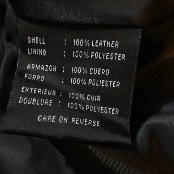 Size medium jacket - Picture 5 of 7